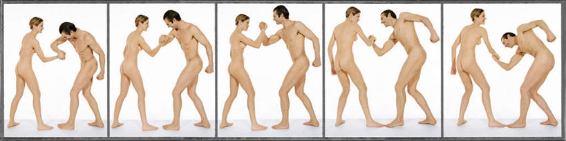 西方人,两个人,站,笑,微笑,露齿笑,横图,室内,白天,白色背景,侧面,爱情,数码,科技,欧洲,非洲,黑人,欧洲人,对抗,阴影,网络,高光,几何,计算机图形,浪漫,合成,相视,站着,温暖,温馨,面对面,恩爱,力量,扳手腕,恋人,摄影,影棚,对视,电脑合成图,数码合成图,和睦,相对,相看,写实,具体,具象,对手,男人,男性,年轻男性,年轻女性,女人,女性,非洲人,情侣,站立,彩图,全身,影棚拍摄,拍摄,伴侣,融洽