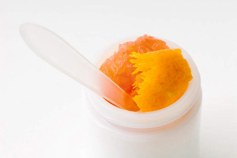 无人,横图,俯视,室内,特写,白天,白色背景,柑橘,静物,水果,一堆,堆叠,堆积,新鲜,生食,食品,果实,食物,黄色,白色,容器,果肉,橙色,摄影,有机食品,绿色食品,影棚,堆,橘子,桔子,橙子,橙,彩图,高角度拍摄,影棚拍摄,拍摄