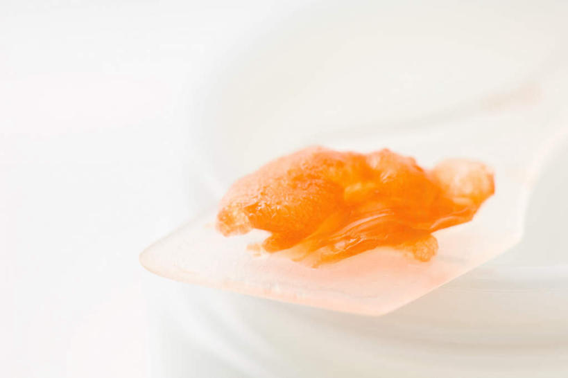 无人,横图,室内,特写,白天,白色背景,正面,柑橘,水果,一堆,新鲜,生食,食品,果实,食物,黄色,果肉,健康,摄影,有机食品,绿色食品,影棚,刮刀,橘子,桔子,橙子,橙,彩图,影棚拍摄,拍摄