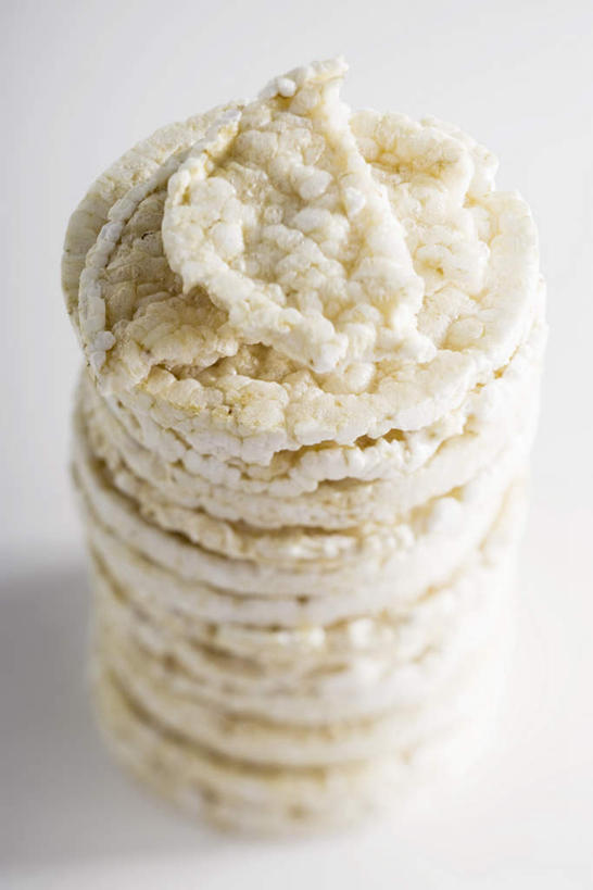 点心,无人,竖图,俯视,室内,特写,白天,白色背景,许多,阴影,反射,影子,食品,年糕,甜点,甜品,食物,糕点,白色,甜食,叠放,摄影,影棚,彩图,高角度拍摄,影棚拍摄,拍摄