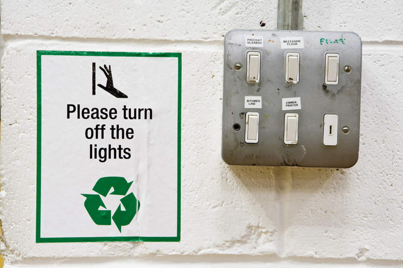 无人,工厂,横图,室内,白天,正面,英文,标志,文字,字符,字母,墙,插座,标识,开关,墙壁,墙面,英文字母,彩图,工地,制造厂