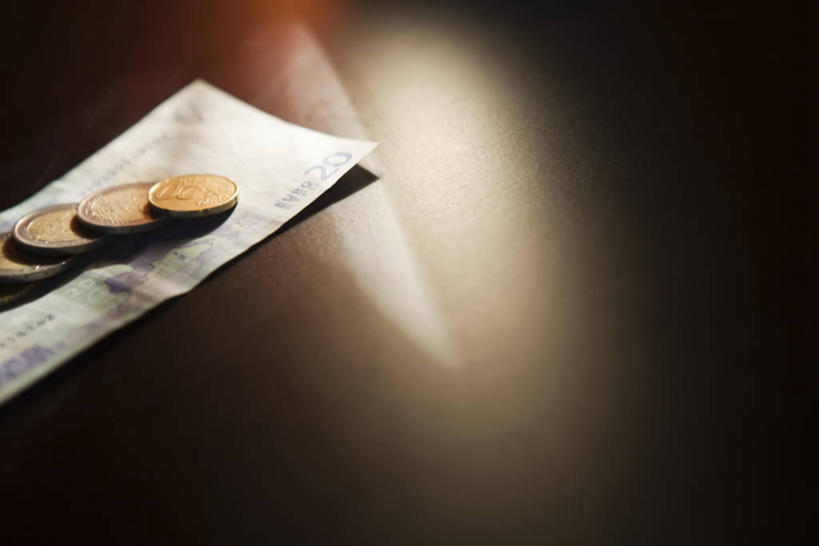 无人,横图,俯视,室内,特写,白天,钱,静物,一张,许多,阴影,朦胧,模糊,光线,钱币,影子,灯光,很多,欧元,钞票,金融,纸币,经济,流通,纸钞,贸易,货币,现金,硬币,彩图,高角度拍摄