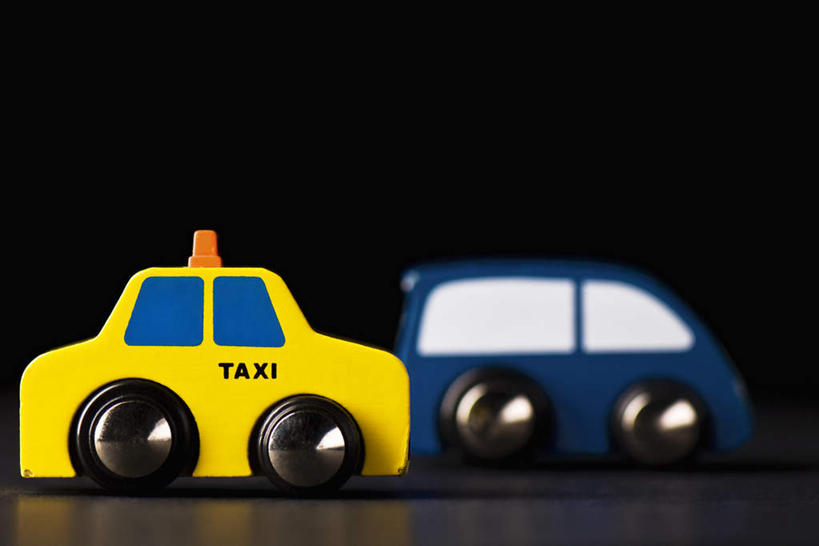 无人,横图,室内,特写,白天,正面,出租车,汽车,静物,玩具,黑色背景,车,两个,交通工具,轿车,摄影,影棚,计程车,彩图,影棚拍摄,拍摄
