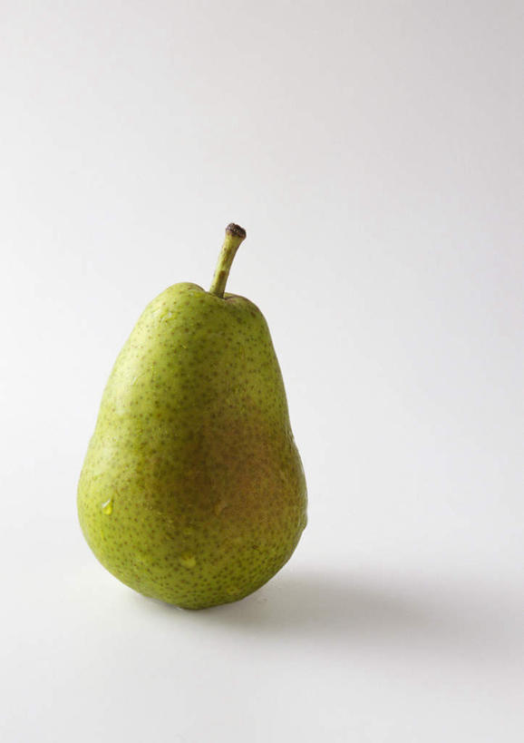 无人,竖图,俯视,室内,特写,白天,梨,静物,水果,新鲜,水滴,生食,食品,果实,水珠,食物,一个,香梨,有机食品,绿色食品,单个,生梨,彩图,高角度拍摄