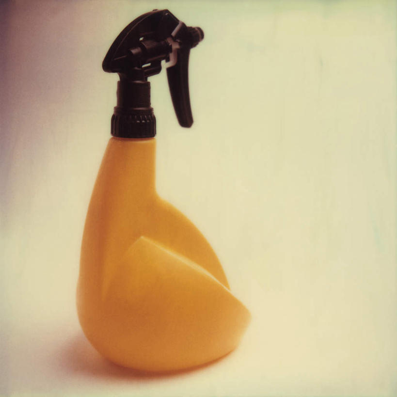 无人,方图,俯视,室内,特写,白天,白色背景,农业,静物,朦胧,模糊,工具,一个,黄色,瓶子,塑料制品,塑料瓶,摄影,影棚,单个,喷头,农具,彩图,高角度拍摄,影棚拍摄,拍摄