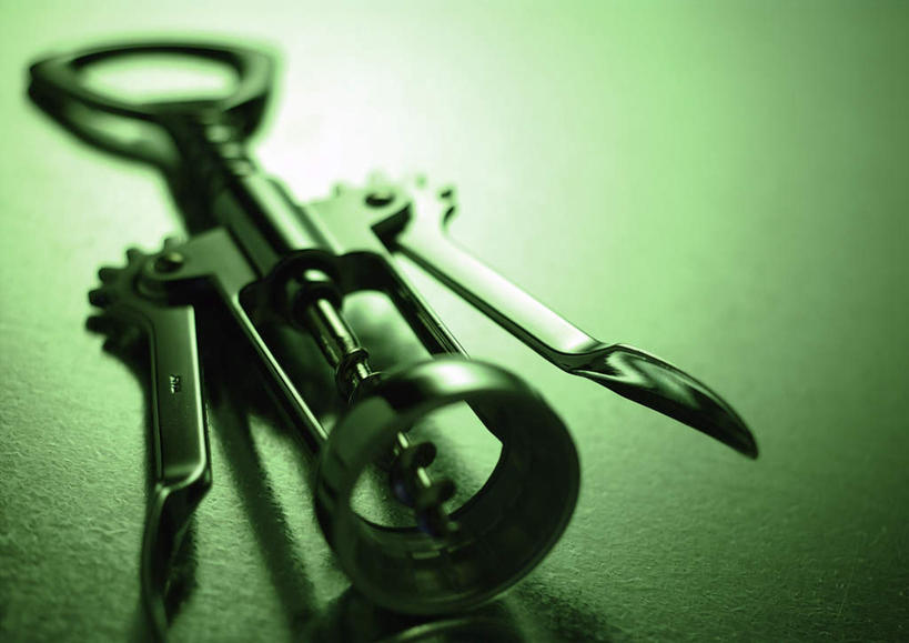 无人,横图,俯视,室内,特写,白天,白色背景,静物,阴影,反射,光线,金属,开瓶器,影子,开瓶,一个,摄影,影棚,单个,开启,启瓶器,瓶启,彩图,高角度拍摄,影棚拍摄,拍摄,酒具