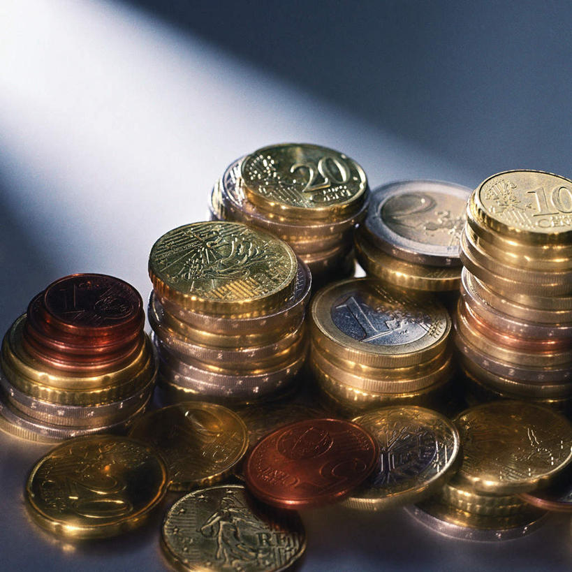 无人,方图,俯视,室内,特写,白天,钱,静物,一堆,许多,阴影,堆叠,堆积,光线,钱币,影子,欧元,阳光,金融,经济,堆,流通,贸易,货币,现金,硬币,彩图,高角度拍摄