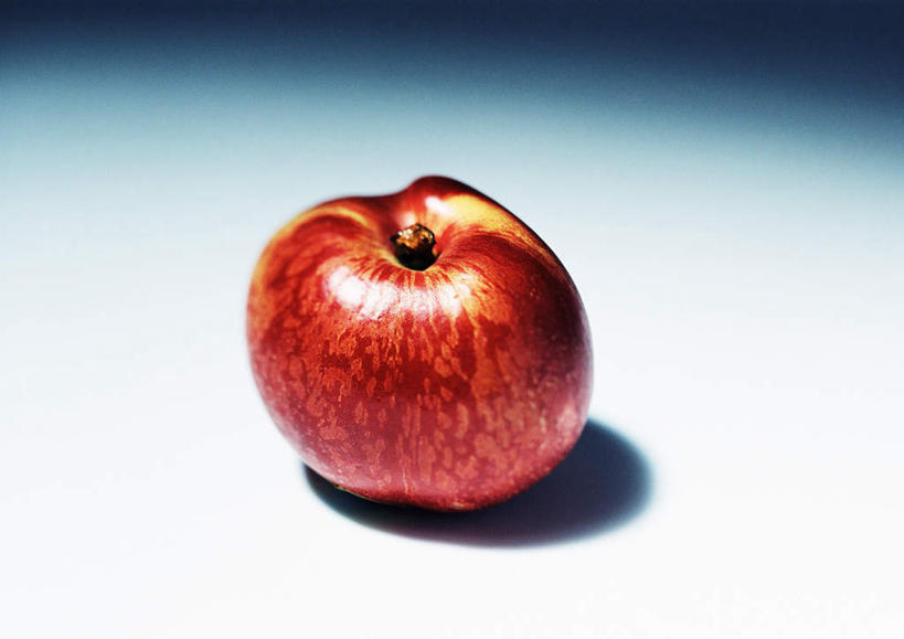 无人,横图,俯视,室内,特写,白天,白色背景,桌面,苹果,水果,阴影,新鲜,粗糙,反射,影子,生食,食品,果实,食物,一个,红色,球体,摄影,有机食品,绿色食品,影棚,单个,彩图,高角度拍摄,影棚拍摄,拍摄