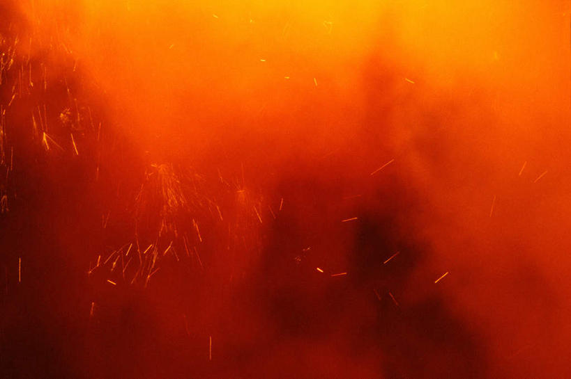 无人,工厂,横图,室内,特写,白天,正面,静物,飞溅,溅,火花,液体,橙色,喷洒,彩图,工地,制造厂