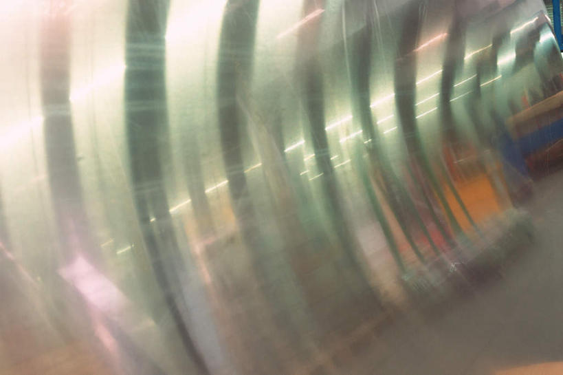 无人,工厂,竖图,室外,特写,白天,正面,静物,金属制品,照明,朦胧,模糊,金属,圆形,灯光,顶灯,灯,灯具,照亮,照明设备,彩图,工地,制造厂