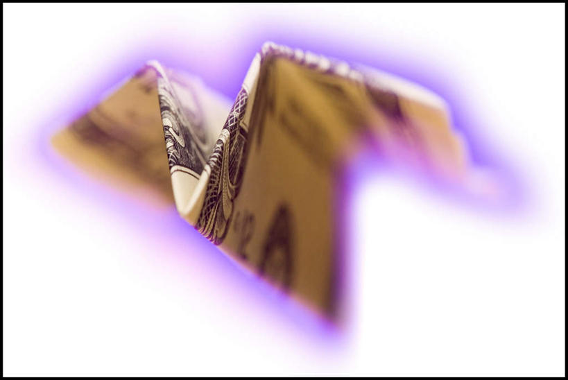 无人,横图,室内,特写,白天,白色背景,正面,钱,美元,飞机,静物,一张,阴影,艺术,反射,钱币,影子,折纸,纸艺,手工艺品,美金,文化,纸制品,工艺品,钞票,金融,纸币,摄影,影棚,一架,经济,纸飞机,高雅,美圆,流通,纸钞,贸易,工艺折纸,自信心,品位,货币,现金,彩图,影棚拍摄,拍摄