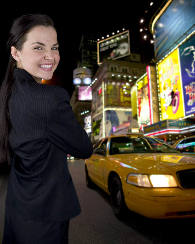 西方人,一个人,商务人士,商务女性,高楼大厦,站,笑,微笑,露齿笑,竖图,室外,夜晚,大厦,道路,建筑,路,摩天大楼,公路,出租车,汽车,照明,欧洲,纽约,美国,欧洲人,仅一个年轻女性,仅一个女性,仅一个人,一辆,套装,交通,扭头,注视,车,灯,背面,灯具,交通工具,轿车,观察,看,站着,转头,观看,照亮,察看,北美,北美洲,照明设备,关注,载具,的士,美洲,商务装,计程车,工薪阶层,前照灯,前大灯,纽约州,帝国之州,帝国州,车前灯,北亚美利加洲,亚美利加洲,年轻女性,女人,女性,白种人,白领,上班族,马路,站立,半身,彩图,大楼,高层建筑,高楼,摩天楼