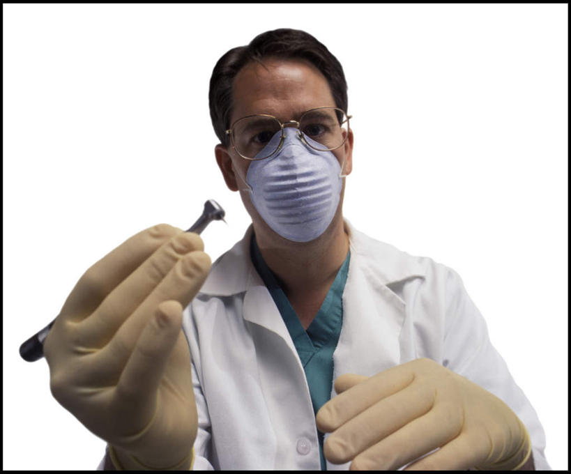 西方人,手,一个人,医生,站,横图,室内,白天,白色背景,正面,工作服,制服,金属制品,欧洲,欧洲人,双手,仅一个男性,仅一个人,仅一个中年男性,一副,握,分离,金属,工具,眼镜,过滤,分开,注视,一个,口罩,手套,观察,看,站着,医护人员,医疗人员,手部,隔断,橡胶,握着,遮掩,摄影,影棚,单个,观看,隔离,察看,卫生,掩盖,遮挡,白大褂,关注,净化,间隔,医疗器械,橡胶手套,预防,近视眼镜,橡胶制品,遮盖,防尘,医用手套,掩饰,断绝,隔开,屏蔽,屏绝,远离,中断,阻遏,阻隔,工作制服,医疗用具,男人,男性,中年男性,白种人,大夫,站立,半身,彩图,影棚拍摄,工作套服,拍摄