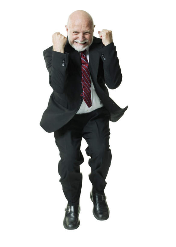 西方人,拳,一个人,商务人士,商务男性,笑,微笑,露齿笑,竖图,室内,白天,白色背景,正面,鞋,衬衫,鞋子,欧洲,欧洲人,仅一个男性,仅一个人,一双,握,套装,领带,皮革,注视,观察,看,仅一个老年男性,握着,摄影,影棚,观看,察看,象征,庄重,关注,商务装,身份,工薪阶层,正式,地位,老年男性,男人,男性,白种人,拳头,白领,上班族,彩图,全身,影棚拍摄,衬衣,皮鞋,拍摄