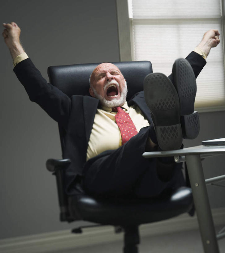 西方人,一个人,商务人士,商务男性,办公室,坐,闭眼,伸展双臂,竖图,室内,白天,正面,鞋,衬衫,窗户,家具,桌子,鞋子,椅子,欧洲,欧洲人,仅一个男性,仅一个人,伸展,套装,办公桌,墙,领带,皮革,伸懒腰,玻璃窗,墙壁,墙面,白色,黑色,会议椅,张嘴,仅一个老年男性,放松,办公椅,象征,庄重,商务装,身份,惬意,张大嘴巴,工薪阶层,办公家具,正式,地位,懒腰,商务椅,培训椅,老年男性,男人,男性,白种人,白领,上班族,张开嘴,闭眼睛,闭着眼,闭着眼睛,敞开双臂,伸开双臂,展开双肩,张开手臂,张开双臂,坐着,彩图,全身,衬衣,皮鞋,慵懒