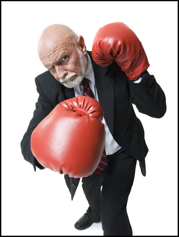 西方人,胡须,秃头,一个人,商务人士,商务男性,站,竖图,室内,白天,白色背景,正面,衬衫,安全,欧洲,欧洲人,仅一个男性,仅一个人,套装,防护,领带,拳击手套,注视,运动器械,两个,红色,手套,观察,看,站着,仅一个老年男性,健身器械,击打,摄影,影棚,观看,保护,察看,象征,庄重,关注,保险,商务装,身份,健身器材,工薪阶层,保全,周全,安稳,安定,正式,地位,防护手套,平安,老年男性,男人,男性,白种人,光头,胡子,络腮胡,无发,白领,上班族,站立,半身,彩图,影棚拍摄,衬衣,拍摄,运动器材