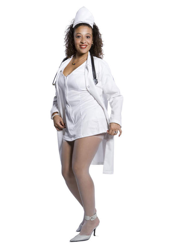 西方人,一个人,护士,站,笑,微笑,露齿笑,竖图,室内,白天,白色背景,正面,工作服,制服,帽子,欧洲,欧洲人,仅一个女性,仅一个人,注视,观察,看,站着,仅一个中年女性,摄影,影棚,观看,察看,护士帽,白衣天使,关注,工作制服,女人,女性,中年女性,白种人,站立,彩图,全身,影棚拍摄,工作套服,拍摄