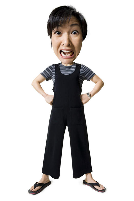 东方人,一个人,站,竖图,室内,白天,白色背景,正面,凉鞋,鞋子,亚洲,仅一个女性,仅一个人,一双,服装,惊讶,注视,休闲装,黄种人,手叉腰,衣服,叉腰,观察,看,站着,张嘴,仅一个中年女性,休闲,休闲服,摄影,服饰,影棚,观看,惊奇,幽默,察看,双手叉腰,关注,诙谐,张大嘴巴,诧异,风趣,女人,女性,中年女性,亚洲人,张开嘴,站立,彩图,全身,影棚拍摄,夹趾拖鞋,人字拖,人字拖鞋,拍摄