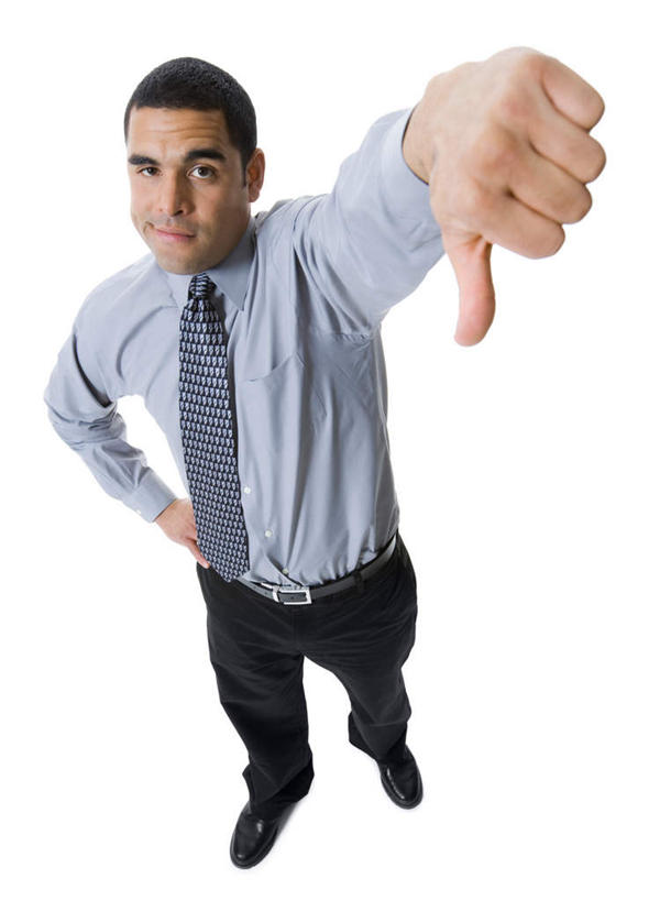 西方人,一个人,商务人士,商务男性,站,竖图,俯视,室内,白天,白色背景,衬衫,欧洲,欧洲人,仅一个男性,仅一个人,仅一个中年男性,套装,领带,注视,手叉腰,叉腰,观察,看,手势,站着,竖,摄影,影棚,观看,翘,察看,象征,庄重,鄙视,关注,商务装,身份,工薪阶层,藐视,讽刺,蔑视,嘲笑,正式,地位,朝下,男人,男性,中年男性,白种人,大拇指,白领,上班族,站立,彩图,高角度拍摄,全身,影棚拍摄,衬衣,拍摄,向下