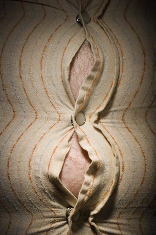 西方人,腹部,肥胖,一个人,竖图,室内,特写,白天,正面,衬衫,欧洲,欧洲人,仅一个男性,仅一个人,仅一个中年男性,阴影,服装,反射,影子,衣服,服饰,衣着,穿着,肥,胖,衣饰,男人,男性,中年男性,白种人,腹,肚子,半身,彩图,衬衣