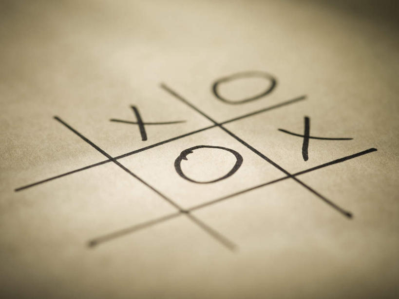 无人,横图,俯视,室内,特写,白天,游戏,静物,英文,标志,文字,纸,字符,字母,玩,娱乐,标识,休闲,摄影,影棚,活动,英文字母,发泄,消遣,智力,宣泄,玩耍,嬉戏,彩图,高角度拍摄,影棚拍摄,拍摄,井字游戏,连珠游戏