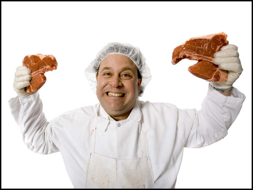 西方人,一个人,站,笑,微笑,露齿笑,横图,室内,白天,白色背景,正面,工作服,烹饪,西餐,安全,帽子,欧洲,欧洲人,仅一个男性,仅一个人,仅一个中年男性,戴,握,服装,肉,牛排,牛肉,料理,食品,防护,拿,拿着,注视,菜肴,美食,肉类,食物,衣服,手套,观察,看,站着,西式,握着,摄影,服饰,佳肴,影棚,观看,保护,戴着,察看,衣着,穿着,关注,保险,肉食,医生帽,保全,周全,安稳,安定,防护手套,屠夫,衣饰,平安,男人,男性,中年男性,白种人,站立,半身,彩图,影棚拍摄,拍摄