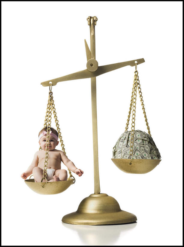 西方人,婴儿,儿童,一个人,坐,竖图,室内,白天,白色背景,正面,纯洁,钱,美元,实验,仪器,金属制品,欧洲,欧洲人,仅一个人,一堆,许多,阴影,堆叠,堆积,研究,反射,分析,化学,测试,金属,钱币,影子,很多,美金,注视,一个,小孩,观察,看,可爱,钞票,金融,纸币,摄影,活泼,影棚,经济,单个,观看,堆,察看,关注,美圆,宝宝,计量,流通,纸钞,贸易,纯真,烂漫,无邪,试验耗材,实验用品,托盘天平,伶俐,天真,货币,现金,白种人,孩子,秤,天平称,天平秤,坐着,彩图,全身,影棚拍摄,拍摄