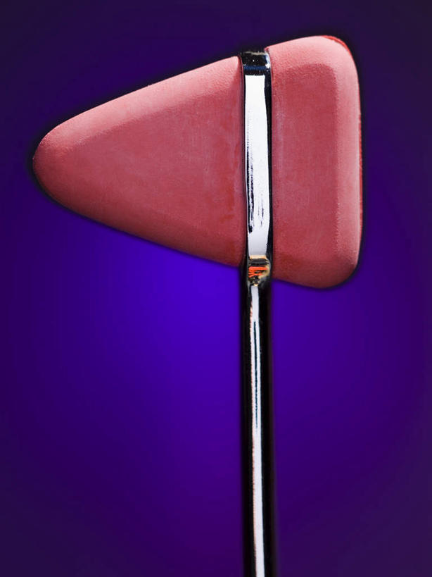 无人,竖图,室内,特写,白天,正面,静物,敲打,紫色背景,医学,锤子,工具,一个,红色,摄影,影棚,单个,医疗,医疗工具,检测工具,彩图,影棚拍摄,拍摄,医疗锤