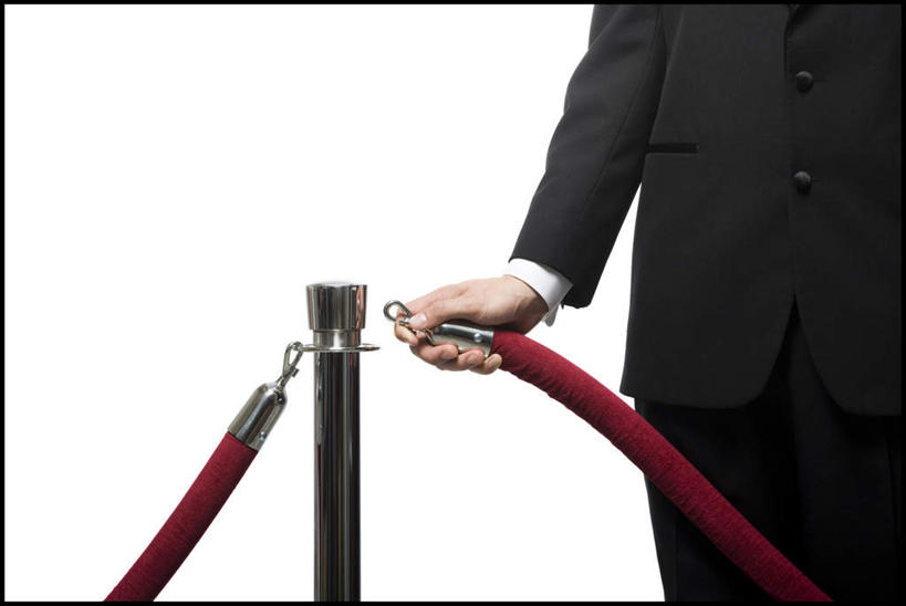 西方人,手,一个人,警卫,栏杆,站,横图,室内,特写,白天,白色背景,正面,衬衫,西装,欧洲,欧洲人,仅一个男性,仅一个人,握,套装,正装,围栏,领带,职业装,护栏,仅一个年轻男性,站着,手部,握着,摄影,影棚,单手,保镖,保镳,男人,男性,年轻男性,白种人,站立,半身,彩图,影棚拍摄,衬衣,拍摄,挂绳礼宾杆,栏杆柱,礼宾带,礼宾杆,礼宾杆围栏,礼宾栏,礼宾绳,礼宾柱