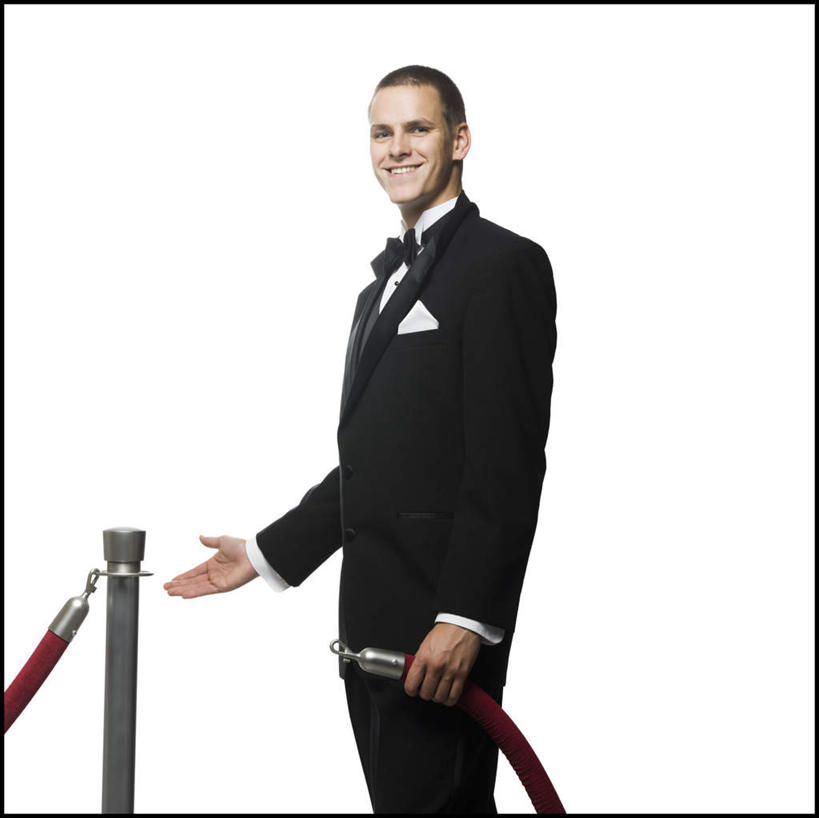 西方人,一个人,警卫,栏杆,站,笑,微笑,露齿笑,横图,室内,白天,白色背景,正面,衬衫,西装,欧洲,欧洲人,仅一个男性,仅一个人,握,套装,正装,围栏,领带,拿,拿着,注视,职业装,护栏,仅一个年轻男性,观察,看,站着,握着,摄影,影棚,观看,察看,关注,保镖,保镳,男人,男性,年轻男性,白种人,站立,半身,彩图,影棚拍摄,衬衣,拍摄,挂绳礼宾杆,栏杆柱,礼宾带,礼宾杆,礼宾杆围栏,礼宾栏,礼宾绳,礼宾柱