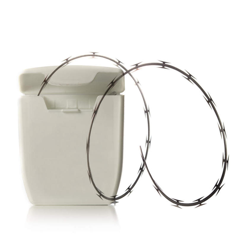 无人,方图,室内,特写,白天,白色背景,正面,静物,金属制品,阴影,反射,金属,影子,纸盒,铁丝网,盒子,一个,包装盒,日用品,清洁,牙线,摄影,影棚,单个,洗漱用品,卫生,铁蒺藜,彩图,影棚拍摄,拍摄