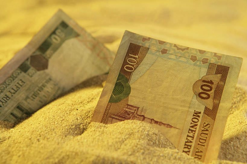 无人,横图,俯视,室内,特写,白天,钱,沙漠,静物,两张,一堆,许多,堆叠,堆积,朦胧,模糊,纹路,标志,钱币,沙子,文字,纹理,字符,字母,标识,黄色,钞票,金融,纸币,经济,堆,流通,纸钞,贸易,阿拉伯文,肌理,阿拉伯语,阿拉伯字母,货币,现金,大漠,砂漠,彩图,高角度拍摄