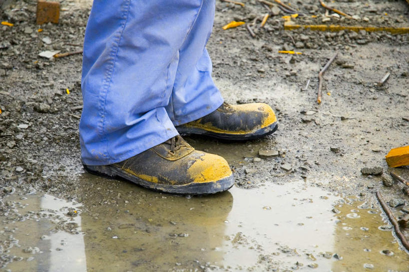 腿部,腿,一个人,机修工,站,横图,俯视,室外,白天,工作服,制服,度假,美景,城市风光,城市,阿联酋,亚洲,仅一个男性,仅一个人,景观,泥土,土壤,娱乐,工人,仅一个年轻男性,蓝色,建筑工地,站着,享受,休闲,景色,放松,肮脏,西亚,泥泞,阿拉伯联合酋长国,迪拜,谢赫扎耶德路,邋遢,地盘,建筑地盘,施工地盘,工作制服,龌龊,污秽,杜拜,男人,男性,年轻男性,阿拉伯人,白种人,亚洲人,机械师,机修工人,站立,半身,彩图,高角度拍摄,工作套服,工地