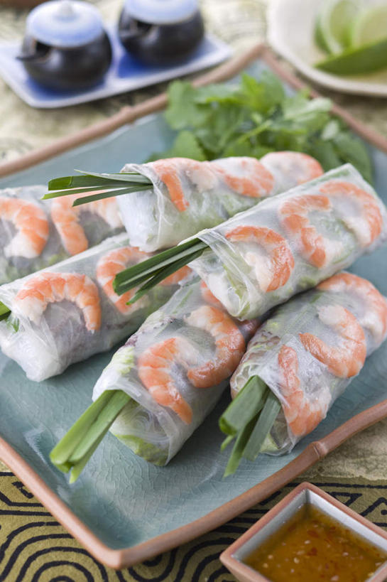 点心,无人,竖图,俯视,室内,特写,白天,烹饪,餐具,碟子,盘,调料,酱料,酱汁,佐料,料理,食品,面点,调味品,韩式,调味料,蘸料,酱,春卷,菜肴,美食,食物,盘子,碟,中式,摄影,佳肴,影棚,薄饼,韩国料理,韩式料理,春饼,彩图,高角度拍摄,影棚拍摄,拍摄