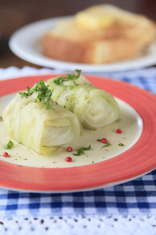 豆腐,无人,餐厅,竖图,俯视,室内,特写,白天,烹饪,餐桌,桌子,餐具,一堆,许多,堆叠,堆积,装饰,碟子,盘,香料,日本料理,料理,食品,蔬菜卷,菜肴,美食,桌布,食物,盘子,碟,日式料理,日式,佳肴,餐台,堆,配菜,进餐用具,烹调用具,彩图,高角度拍摄,餐馆,饭店,饭馆