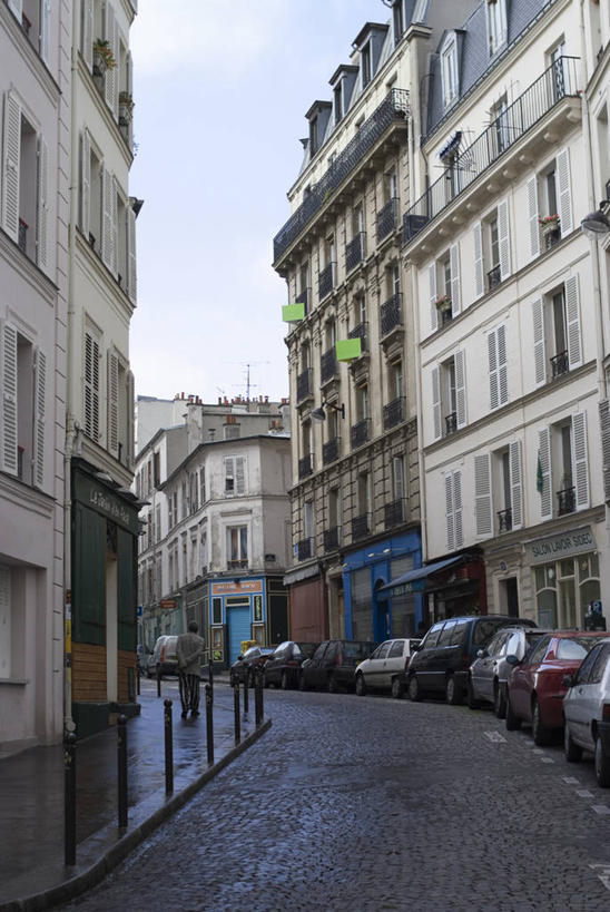 无人,家,竖图,室外,白天,正面,度假,美景,窗户,城市风光,城市,道路,路,公路,汽车,法国,巴黎,欧洲,阴影,光线,影子,房屋,屋子,景观,公寓,交通,娱乐,洋房,楼房,玻璃窗,住宅,车,蓝色,蓝天,天空,阳光,交通工具,轿车,天,享受,休闲,景色,放松,晴朗,载具,万里无云,法兰西共和国,蒙马特,法兰西第五共和国,蒙马特区,晴空,晴空万里,马路,彩图,房子