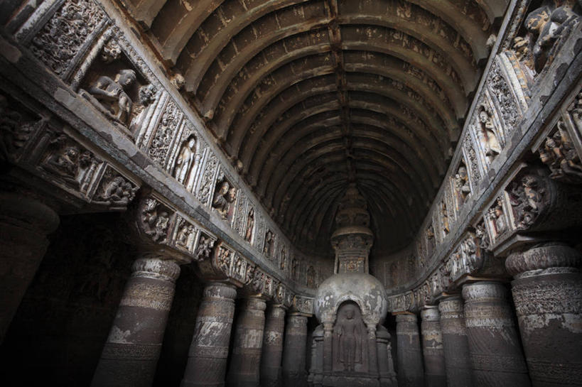 无人,横图,室内,白天,仰视,旅游,度假,名胜古迹,标志建筑,地标,建筑,雕塑,印度,亚洲,遗迹,艺术,装饰,雕刻,雕像,古迹,文物,娱乐,建设,古建筑,石雕,工艺品,享受,休闲,旅游胜地,放松,纪念,美术,主题,南亚,陈列,古文明,印度共和国,功能,美学,马哈拉施特拉邦,阿旃陀,彩图,低角度拍摄,阿旃陀石窟