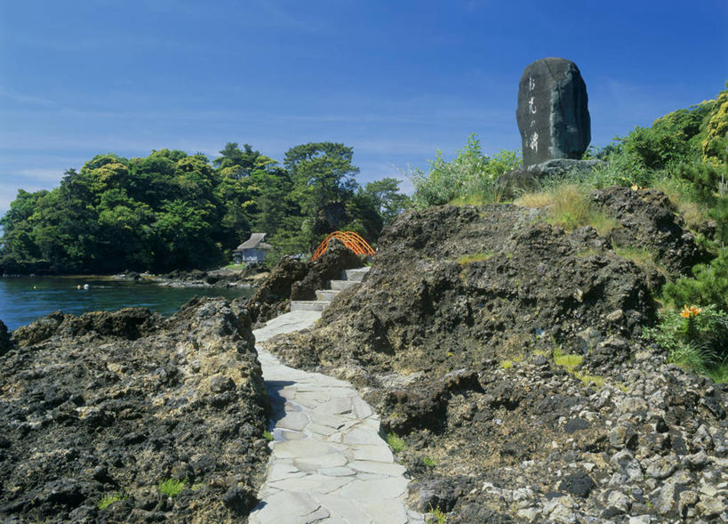 无人,横图,室外,白天,正面,旅游,度假,海浪,海洋,石头,美景,森林,沙滩,树林,植物,道路,路,日本,亚洲,阴影,光线,沙子,石子,影子,海岸,景观,浪花,云,云朵,小路,交通,沙地,云彩,娱乐,树,树木,蓝色,绿色,白云,蓝天,天空,阳光,自然,海水,天,享受,休闲,景色,放松,生长,晴朗,成长,自然风光,海景,东亚,本州,本州岛,日本国,中部地方,新潟,新潟县,大海,风浪,海,海水的波动,海滩,近岸浪,石块,岩石,涌浪,晴空,彩图,佐渡市