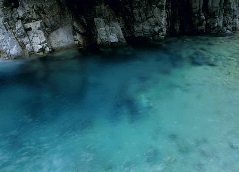 无人,横图,俯视,室外,白天,旅游,度假,海浪,海洋,石头,美景,峡谷,长野县,日本,亚洲,阴影,光线,石子,影子,景观,浪花,山谷,娱乐,阳光,自然,海水,享受,休闲,景色,放松,岩层,自然风光,海景,东亚,本州,本州岛,日本国,中部地方,长野,大海,风浪,海,海水的波动,近岸浪,石块,岩石,涌浪,彩图,高角度拍摄,大桑村,木曾郡