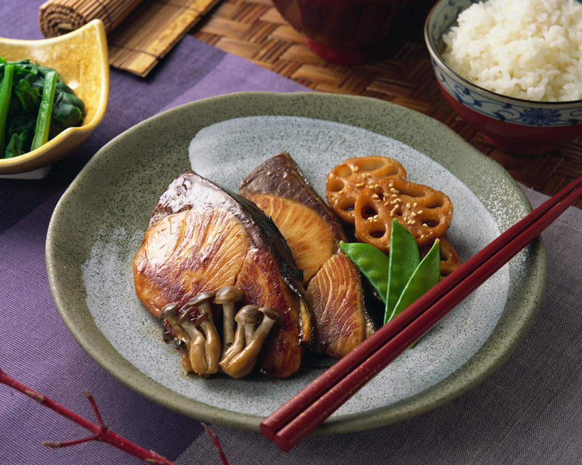 无人,横图,俯视,室内,特写,白天,烹饪,筷子,桌面,桌子,餐具,碟子,盘,肉,鱼肉,日本料理,料理,食品,米,文化,传统,菜肴,美食,肉类,食物,盘子,碟,碗,日式料理,日式,摄影,佳肴,影棚,礼节,礼仪,肉食,琥珀鱼,照烧,进餐用具,彩图,高角度拍摄,影棚拍摄,拍摄