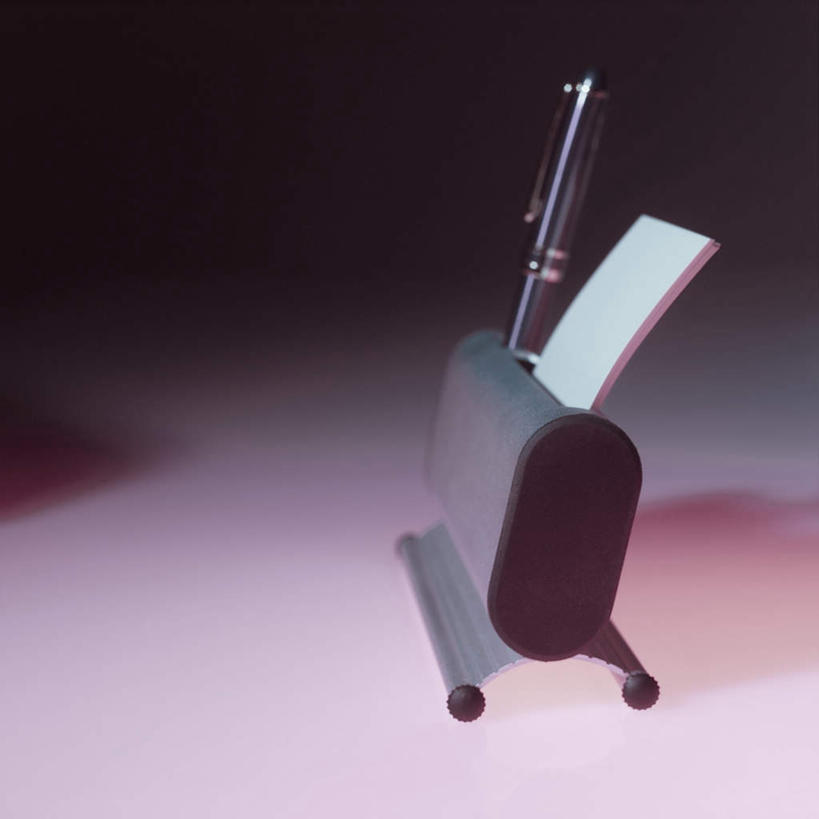 无人,方图,室内,特写,白天,正面,静物,粉色背景,笔,钢笔,一个,摄影,影棚,单个,笔架,记事薄,便签本,彩图,影棚拍摄,拍摄