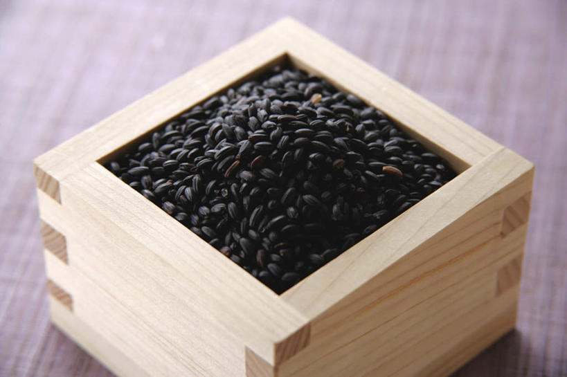 无人,横图,俯视,室内,特写,白天,烹饪,一堆,堆叠,堆积,木制,谷类,谷物,日本料理,料理,食品,米,杯,大米,菜肴,美食,食物,一个,黑色,日式料理,日式,摄影,佳肴,影棚,单个,堆,黑米,彩图,高角度拍摄,影棚拍摄,拍摄