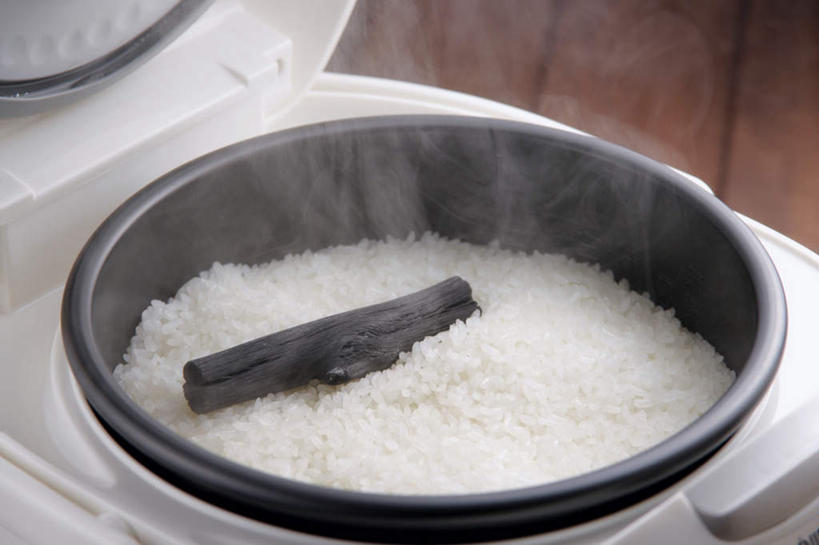 米饭,无人,横图,俯视,室内,特写,白天,烹饪,厨具,蒸汽,电器,木头,谷物,日本料理,料理,食品,饭,菜肴,美食,食物,一个,白色,日式料理,日式,摄影,佳肴,影棚,单个,白米饭,五谷,家电,家用电器,煤,电饭锅,电饭煲,炊具,烹饪用具,电锅,烹调用具,烹调,彩图,高角度拍摄,影棚拍摄,拍摄,小家电