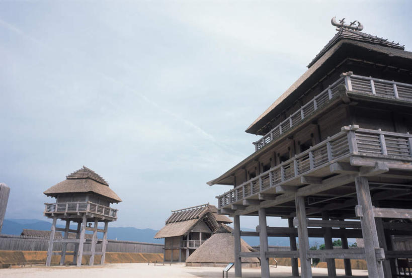 无人,公园,横图,室外,白天,仰视,旅游,度假,名胜古迹,山,山脉,地标,日本,亚洲,遗迹,山峰,云,云朵,山峦,云彩,古迹,历史,文物,娱乐,古建筑,白云,天空,群山,天,享受,休闲,旅游胜地,放松,晴朗,古文明,东亚,日本国,九州本岛,九州,九州岛,佐贺,佐贺县,九州地方,晴空,彩图,低角度拍摄,标志性建筑