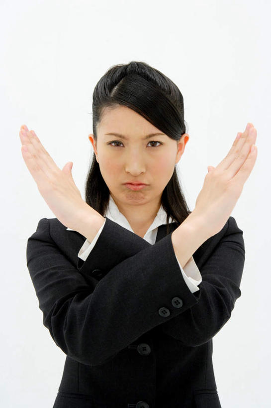 东方人,一个人,商务人士,商务女性,站,双手交叉,竖图,室内,白天,白色背景,正面,工作服,制服,拒绝,亚洲,仅一个年轻女性,仅一个女性,仅一个人,套装,注视,黄种人,嘟嘴,观察,看,站着,撅嘴,摄影,影棚,观看,察看,双手抱胸,关注,商务装,工薪阶层,否决,工作制服,年轻女性,女人,女性,亚洲人,白领,上班族,站立,半身,彩图,影棚拍摄,工作套服,拍摄