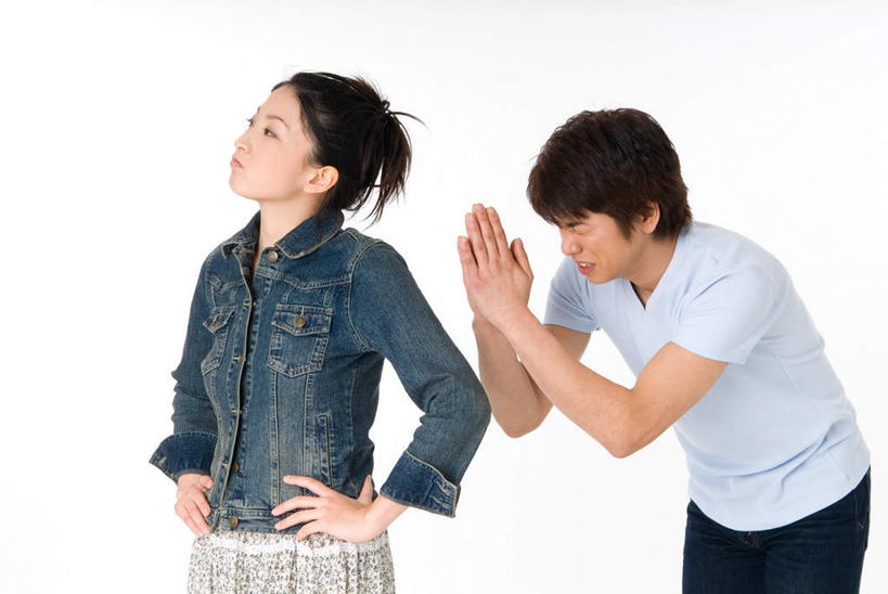 东方人,两个人,家庭,夫妻,站,横图,室内,白天,白色背景,正面,爱情,亚洲,弯腰,服装,生气,浪漫,祝福,注视,休闲装,黄种人,虔诚,衣服,观察,看,祈祷,双手合十,站着,休闲,温暖,温馨,一家人,休闲服,恩爱,愤怒,恋人,摄影,服饰,影棚,观看,恳求,和睦,察看,发怒,关注,感谢,情绪,脾气,忿怒,怨恨,合十礼,合掌礼,合十,莲华合掌,感恩,强烈,激动,男人,男性,年轻男性,年轻女性,女人,女性,亚洲人,年轻人,夫妇,情侣,插兜,两手抄兜,两手放兜,手插兜,手放口袋,抬头,仰头,站立,半身,彩图,影棚拍摄,拍摄,伴侣,融洽