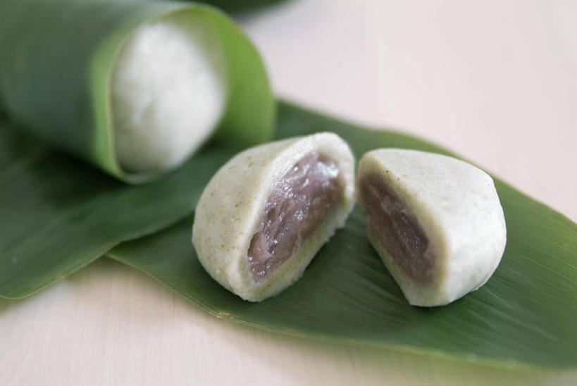 点心,无人,横图,俯视,室内,特写,白天,烹饪,植物,餐桌,桌子,豆,蔬菜,叶子,切开,新鲜,豆类,豆子,红豆,日本料理,料理,食品,甜点,甜品,绿叶,半个,菜肴,美食,食物,糕点,日式料理,甜食,切,一半,日式,嫩叶,佳肴,有机食品,绿色食品,餐台,横截面,剖面,赤豆,切面,豆科,红小豆,叶,叶片,彩图,高角度拍摄