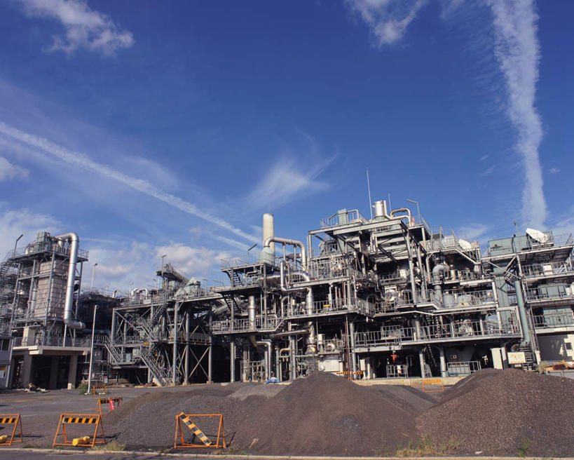 无人,工厂,横图,室外,白天,仰视,化工厂,建筑,日本,亚洲,阴影,光线,沙子,影子,云,云朵,云彩,建设,管道,蓝色,白云,蓝天,天空,阳光,天,炼油厂,工业,晴朗,东亚,工业建筑,日本国,晴空,彩图,低角度拍摄,工地,制造厂