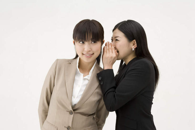 东方人,两个人,同事,商务人士,商务男性,商务女性,站,笑,微笑,露齿笑,横图,室内,白天,白色背景,正面,衬衫,成功,合作,团队,集体,信心,亚洲,套装,注视,黄种人,队伍,观察,看,站着,摄影,影棚,观看,察看,领导,成就,关注,私语,商务装,耳语,合伙,领袖,工薪阶层,年轻女性,女人,女性,亚洲人,白领,上班族,站立,半身,彩图,影棚拍摄,衬衣,拍摄