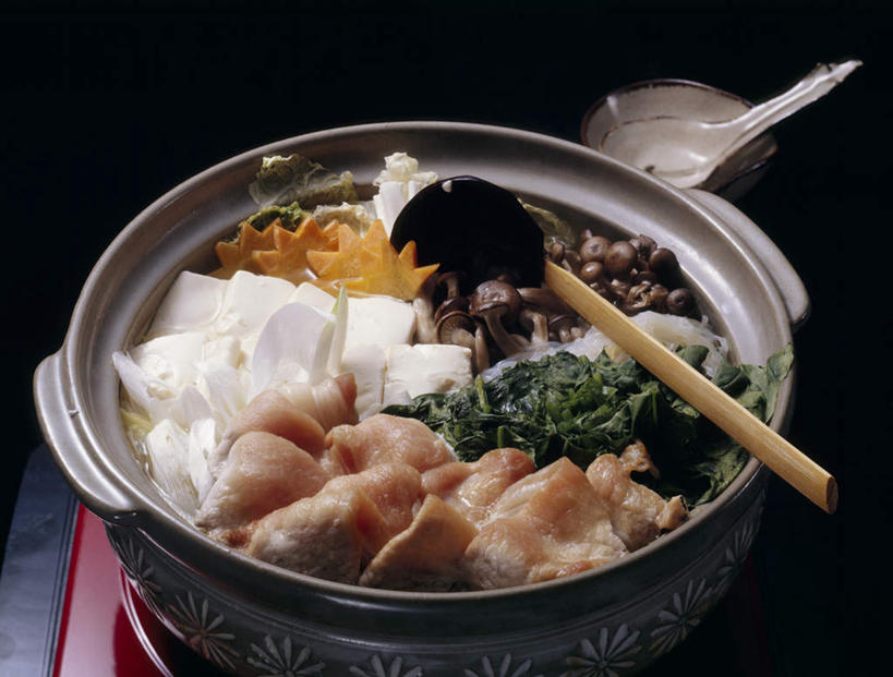 豆腐,无人,横图,俯视,室内,特写,白天,烹饪,桌面,桌子,蔬菜,餐具,阴影,新鲜,光线,木制,砂锅,影子,勺子,菌菇,肉,日本料理,料理,食品,菌类,火锅,猪肉,沙锅,菜肴,美食,肉类,食物,木制品,调羹,汤匙,日式料理,日式,食用菌,佳肴,有机食品,绿色食品,豆制品,肉食,豚肉,滑子菇,暖锅,进餐用具,烹调用具,彩图,高角度拍摄